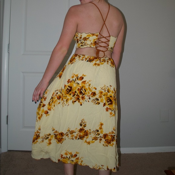 Francesca’s Maxi Dress - Picture 3 of 3